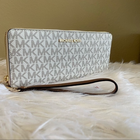 New Michael Kors jet set travel large continental wallet - Picture 1 of 8